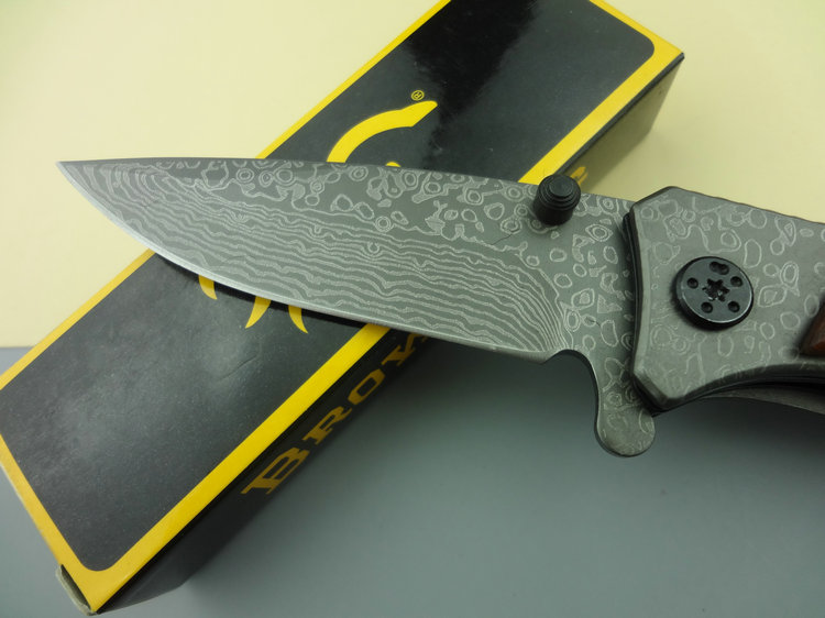 Browning 331 folding knife Damascus imitation grain UD50045